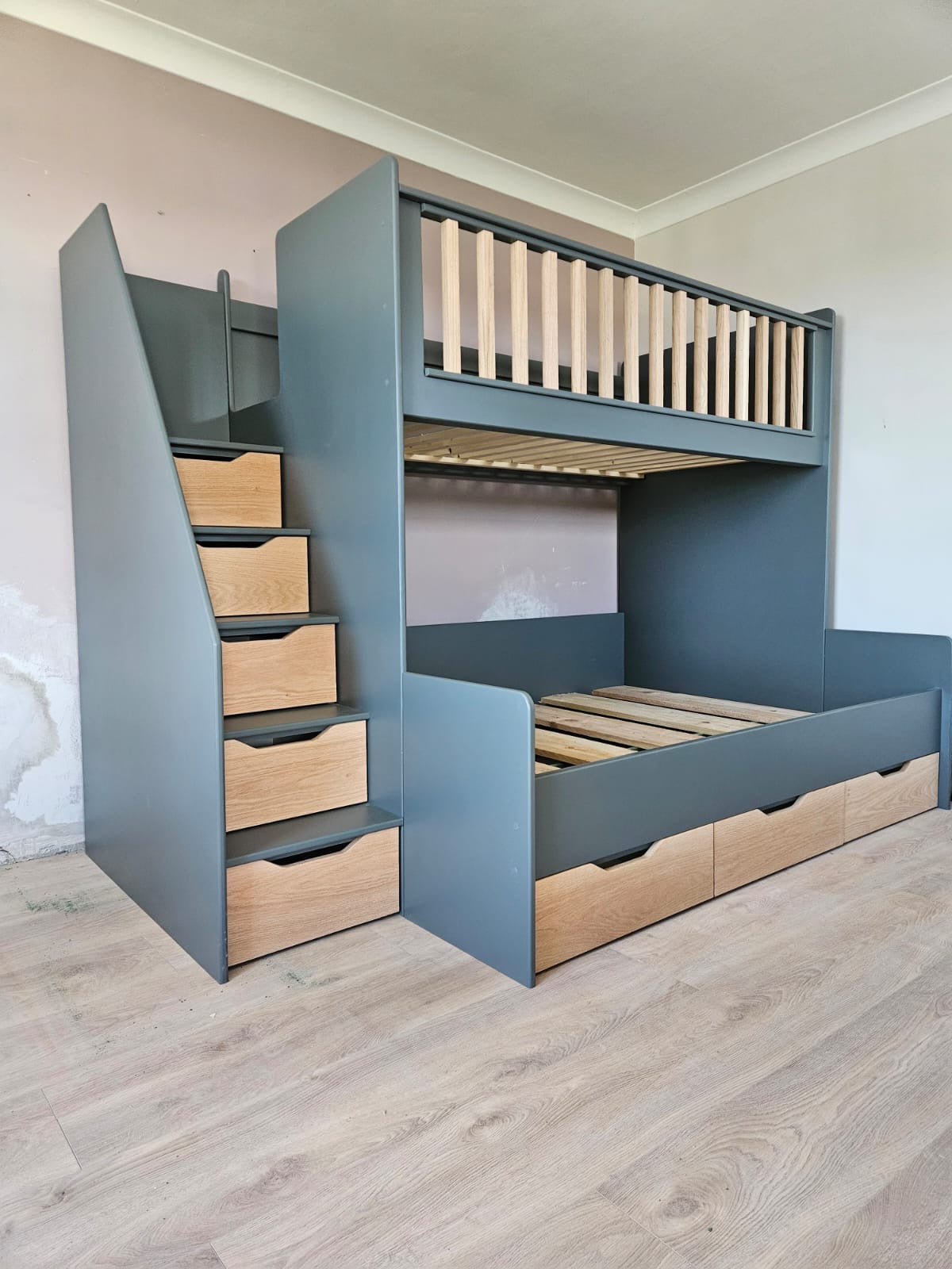 Deluxe Bunk (oak stairs)